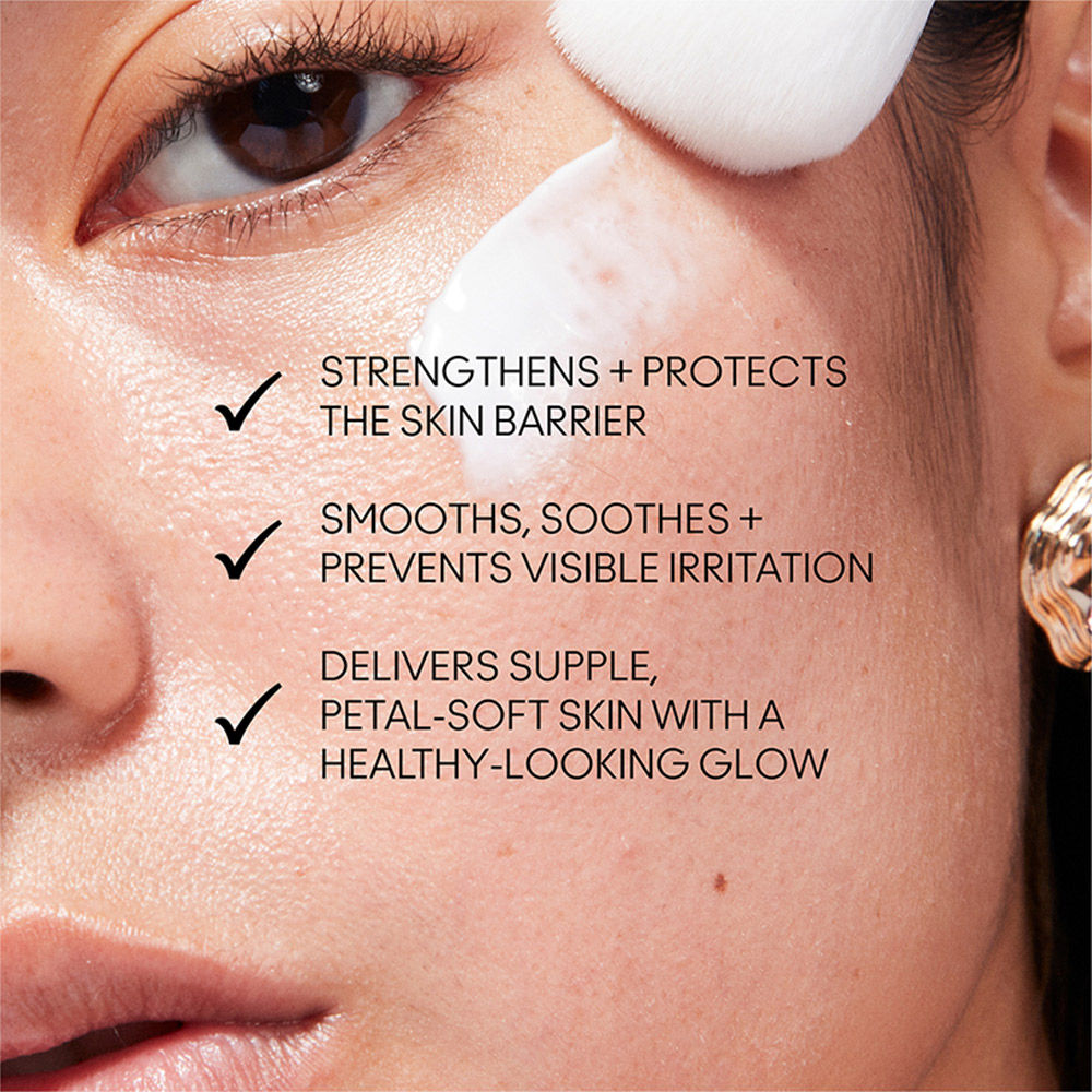 M.A.C Mini Hyper Real Skincanvas Balm Moisturizer With Niacimide, Hyaluronic Acid & Ceramide, 15ml Buy at Indicrest Image 5