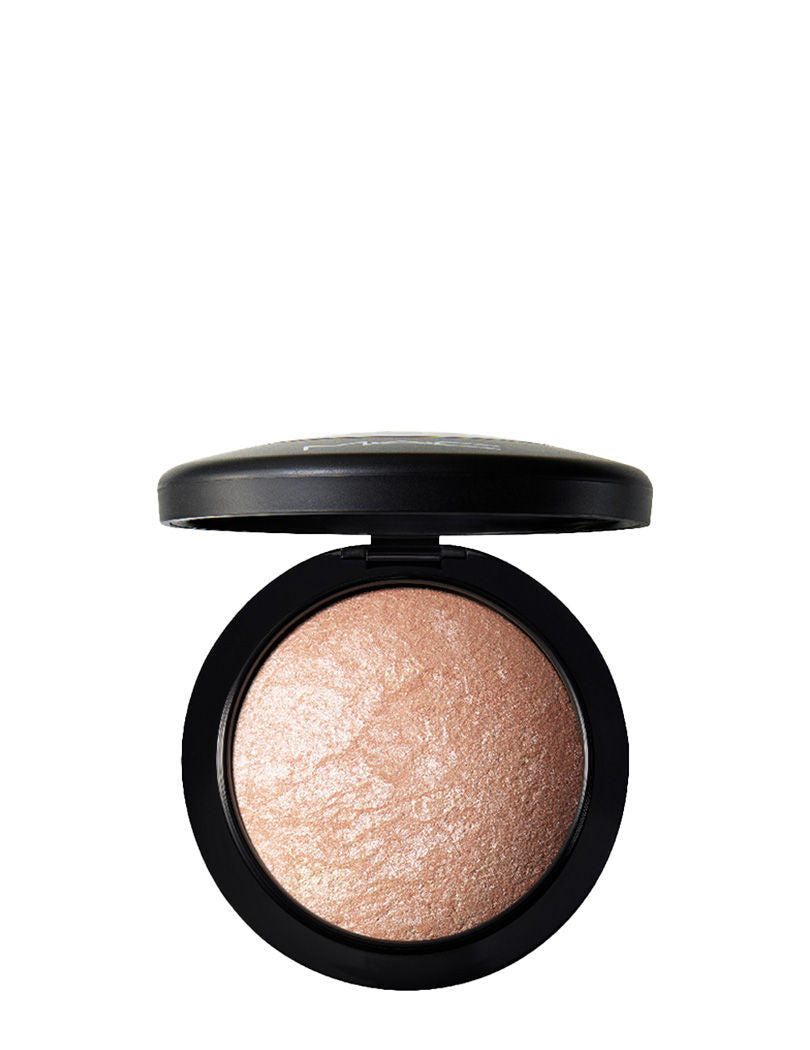 M.A.C Mineralize Skinfinish Highlighter - Soft & Gentle, Singles Buy at Indicrest Image 2