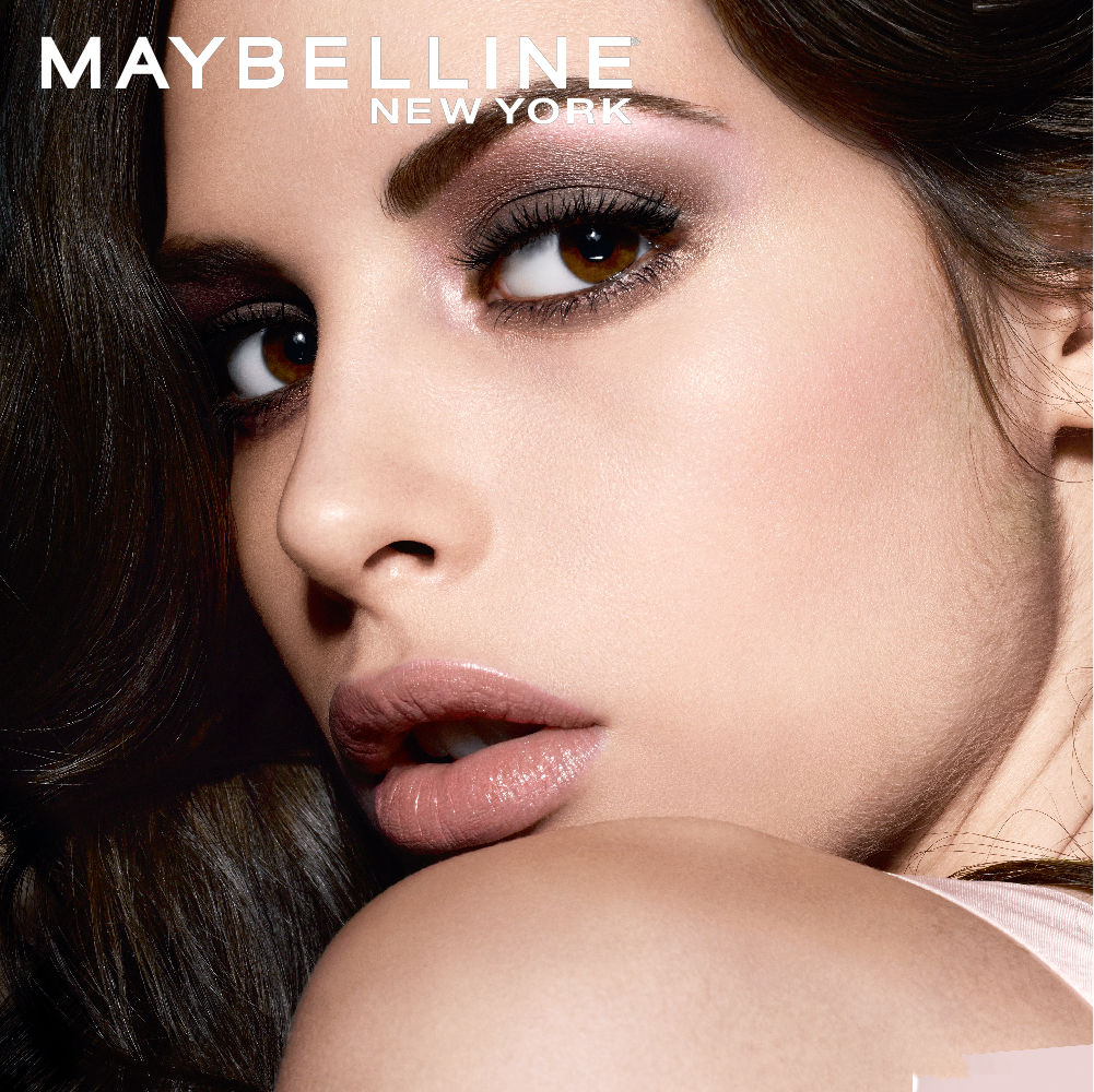 Maybelline New York The Blushed Nudes Eyeshadow Palette, 12 Highly Blendable Shades - Blush, 9g Buy at Indicrest Image 3