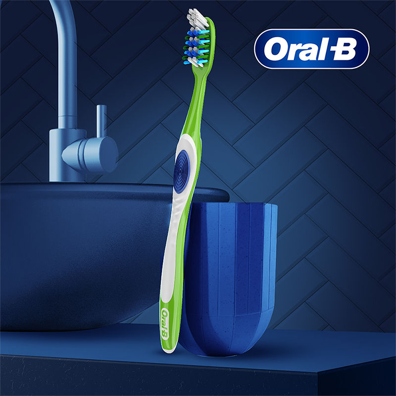 Oral-B Criss Cross Toothbrush (Buy 2 Get 2 Free, Medium) Buy at Indicrest Image 4