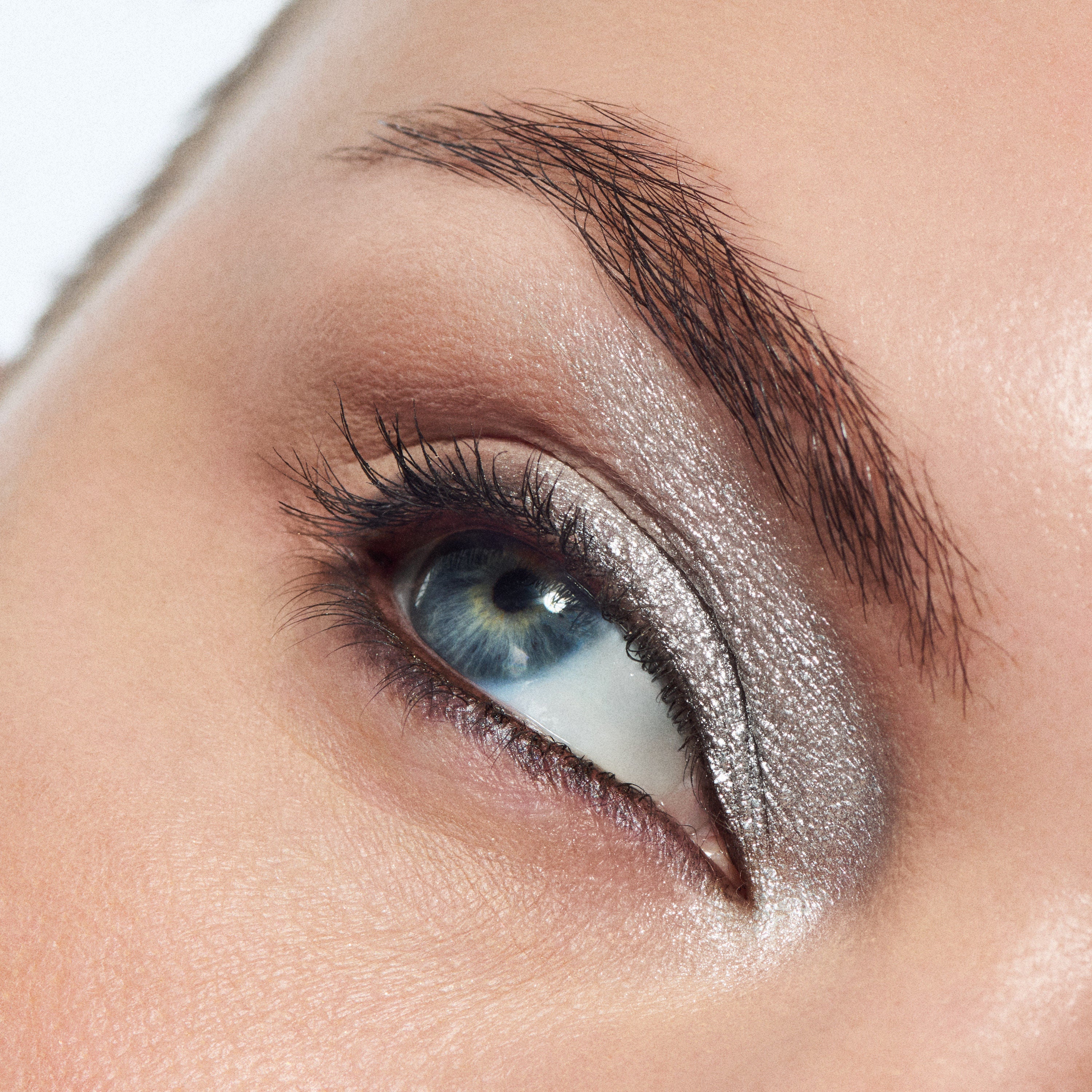 M.A.C Dazzleshadow Liquid Metallic Eyeshadow - Life Of The Party, 22.5ml