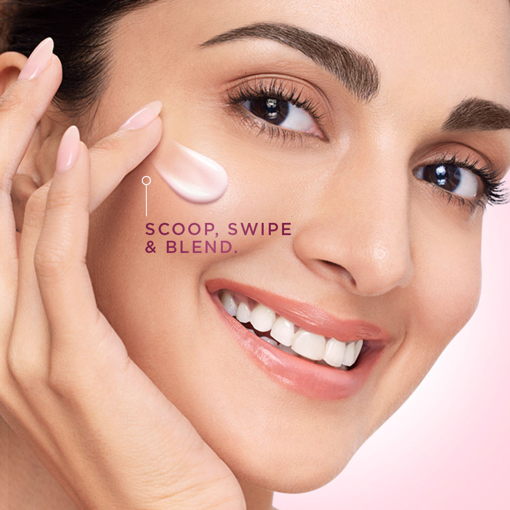 Pond’s Bright Beauty Serum Cream Spot-Less Glow SPF 15 PA++, 34g Buy at Indicrest Image 2
